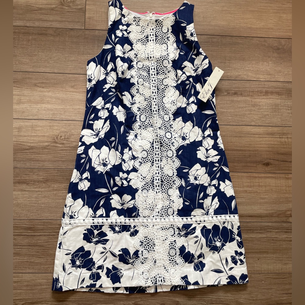 NWT-Eliza J-Navy and White Floral Shift Dress